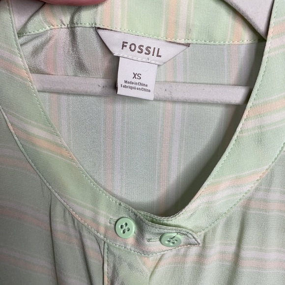 SILK FOSSIL BLOUSE SIZE XS. EUC. - Picture 3 of 4